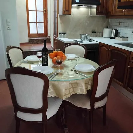 Daire Lili House *