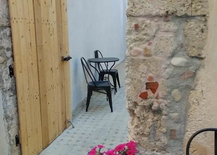 Lili House * 하니아